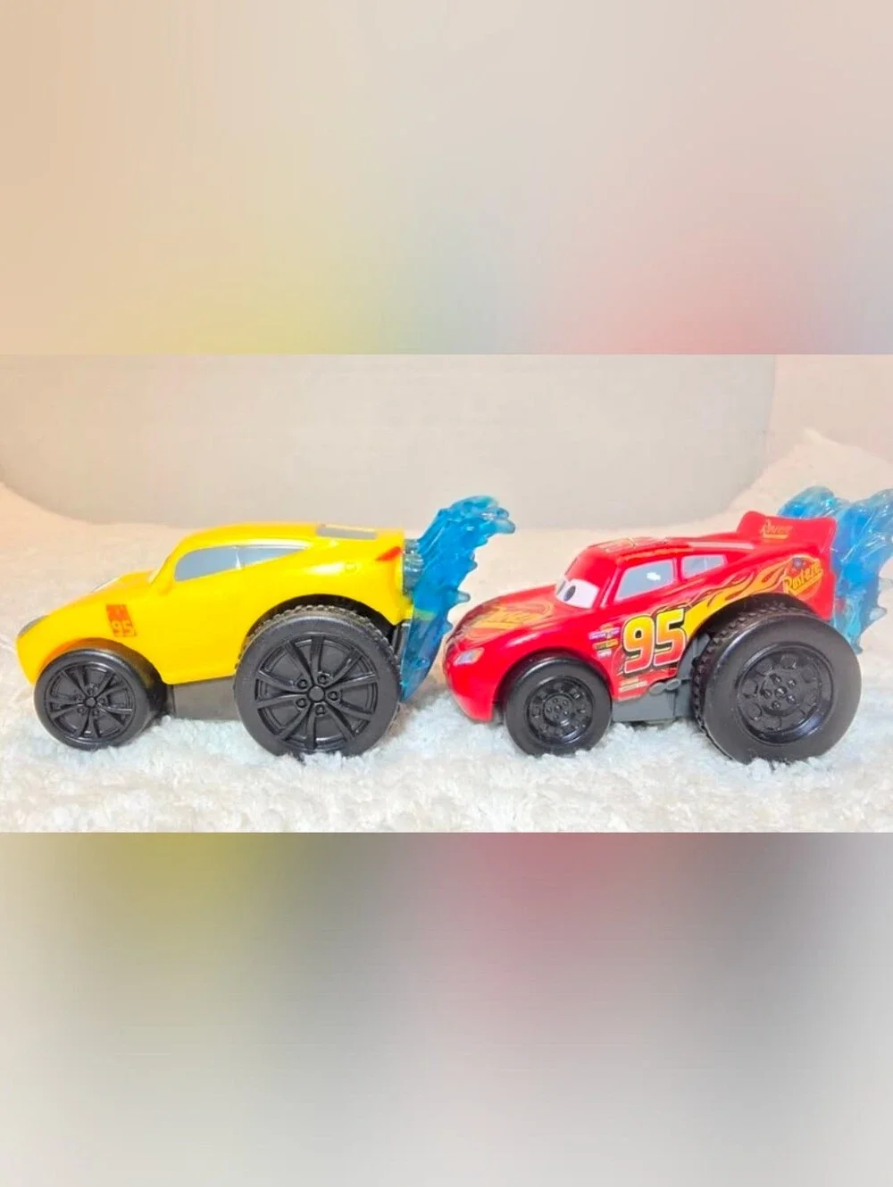 Disney Pixar Cars 3 Splash Racers Mini Car Lightning McQueen  & Cruz Ramirez (2)